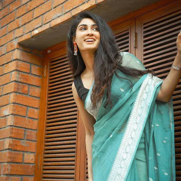 Sea_Green_Kanjivaram_Silk_Saree_With_Scintilla_Blouse_Piece