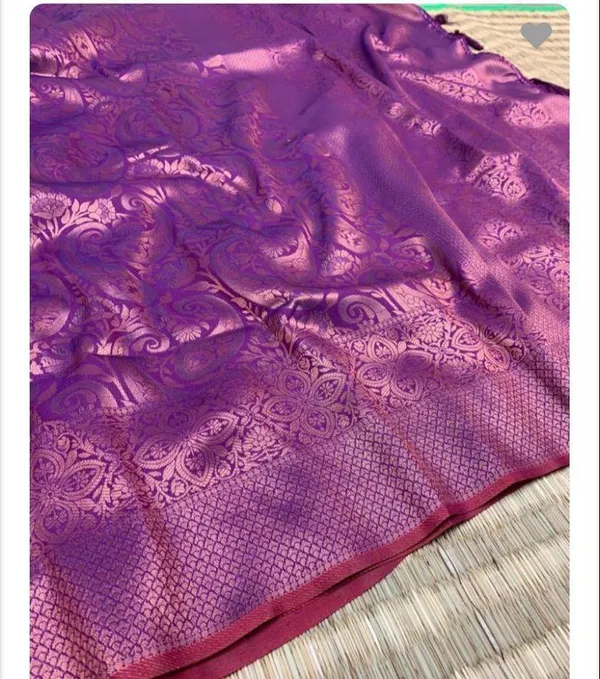 Wine_Soft_Silk_Saree_With_Chatoyant_Blouse_Piece
