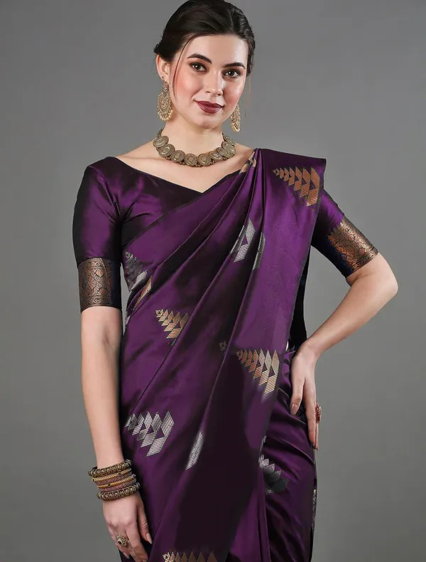 Purpul_Soft_Silk_Saree_With_Bucolic_Blouse_Piece