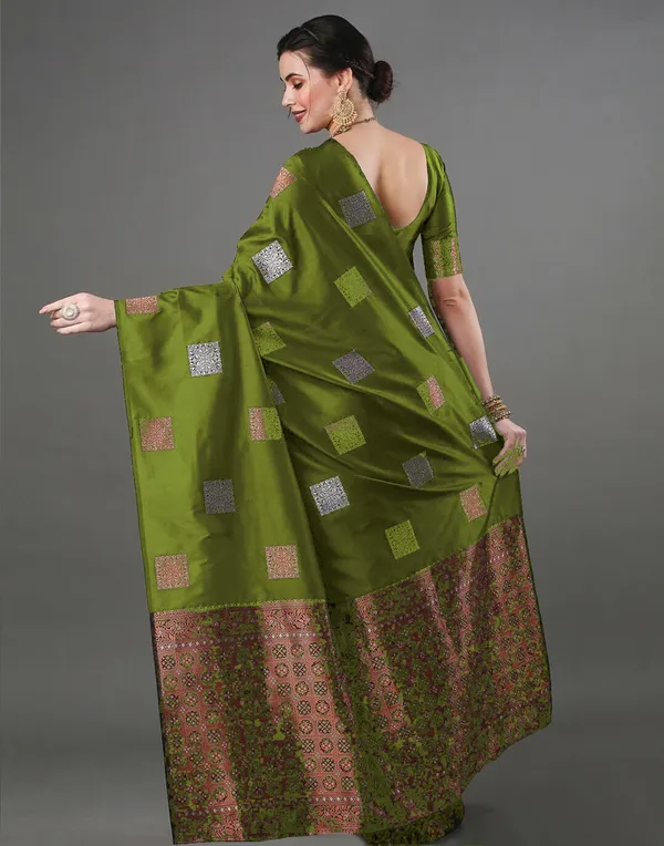 Royal_Mahendi_Soft_Silk_Saree_With_Blouse_Piece