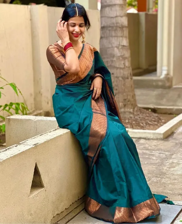 Dark_Green_Soft_Banarasi_Silk_Saree_With_Improbable_Blouse_Piece