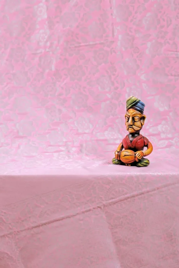 Pink_Woven_Kanjivaram_Silk_Saree_with_Saree_Cover