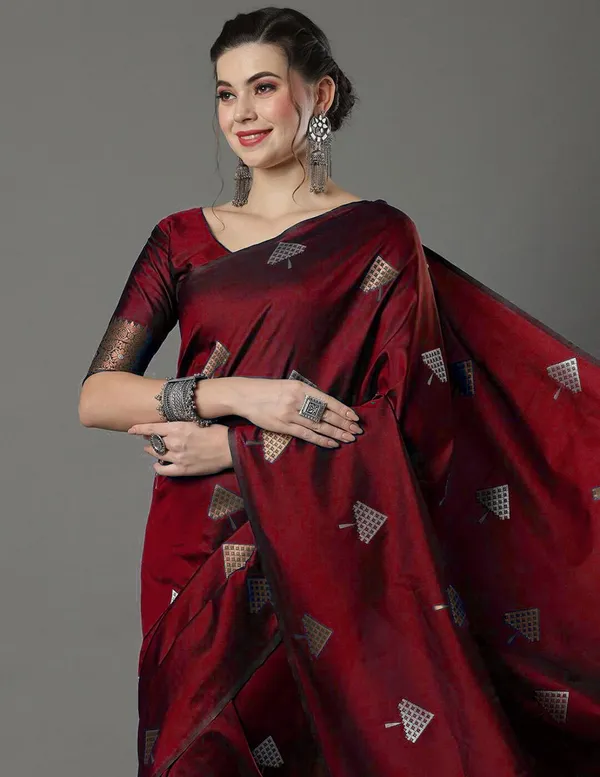 https://cdn-image.blitzshopdeck.in/ShopdeckCatalogue/tr:f-webp,w-600,fo-auto/651d6204d777860012e3f540/media/Surpassing_Maroon_Soft_Banarasi_Silk_Saree_With_Glowing_Blouse_Piece_DS8B5VMFIC_2023-10-27_1.jpg__Silk Paradise