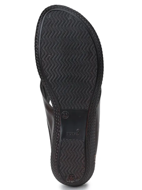 Slippers_for_Women_-_Brown_Vegan_Leather_ComfyStep