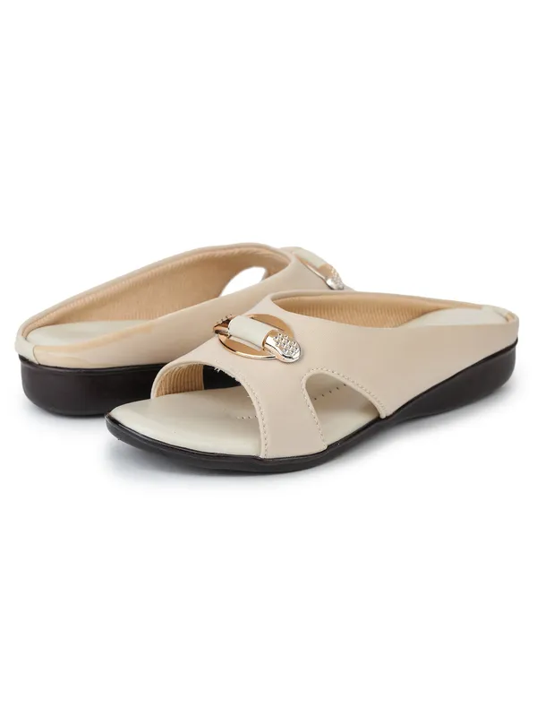 Slippers_For_Women_-_Cream_Vegan_Leather_CozyWalk
