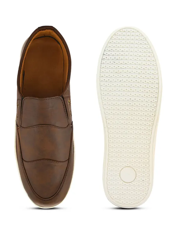 Men_Loafers_Brown_Vegan_Leather_ElegantStride