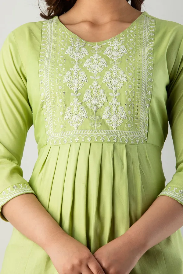 Casual_Embroidered_Women_Light_Green_Top