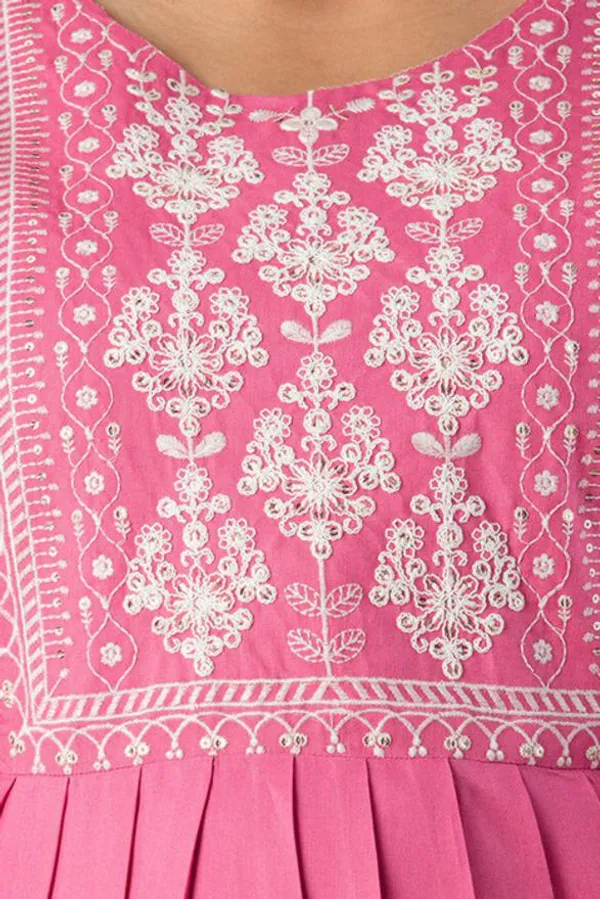 Casual_Embroidered_Women_Pink_Top