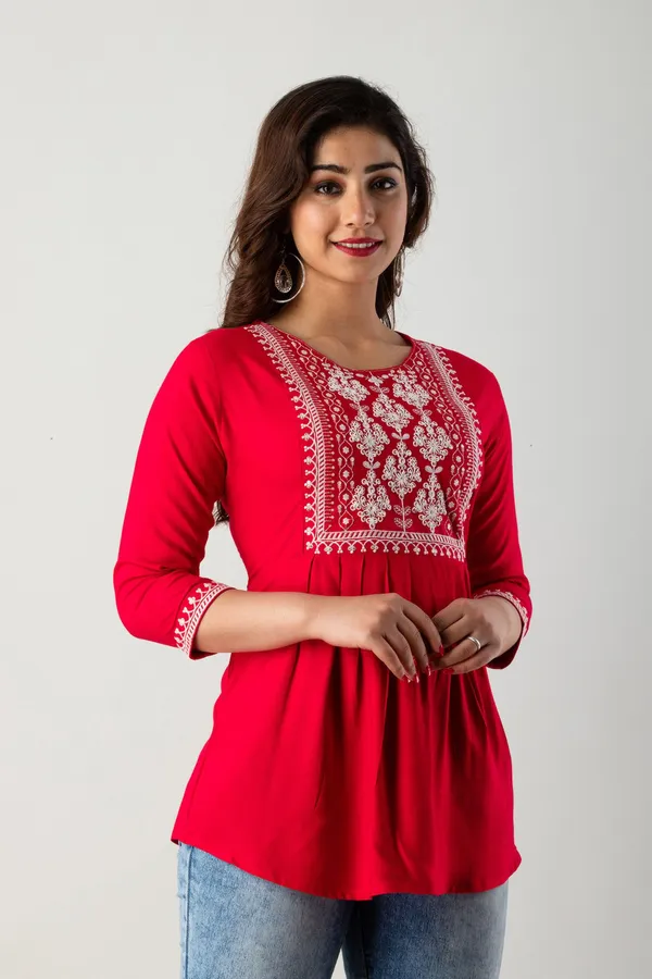 Casual_Embroidered_Women_Red_Top