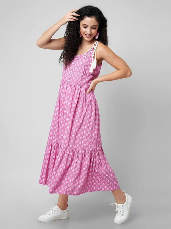 Women_Fit_And_Flare_Pink_Dress