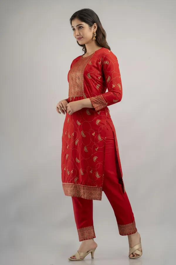 Women_Rayon_Gold_Printed_Kurta_And_Palazzo_Set