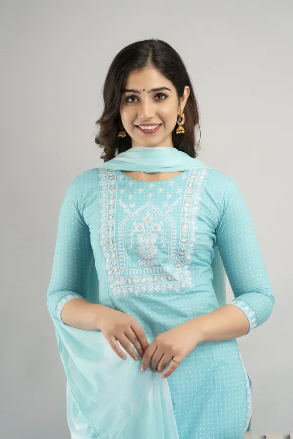 Women_Rayon_Embbroidered_Kurta_And_Palazzo_With_Dupatta_Set