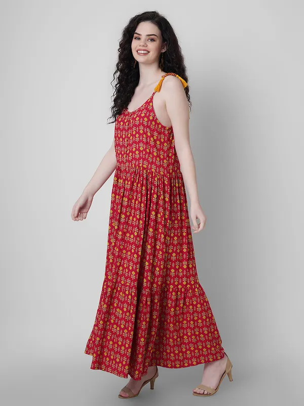 Women_Fit_And_Flare_Red_Dress