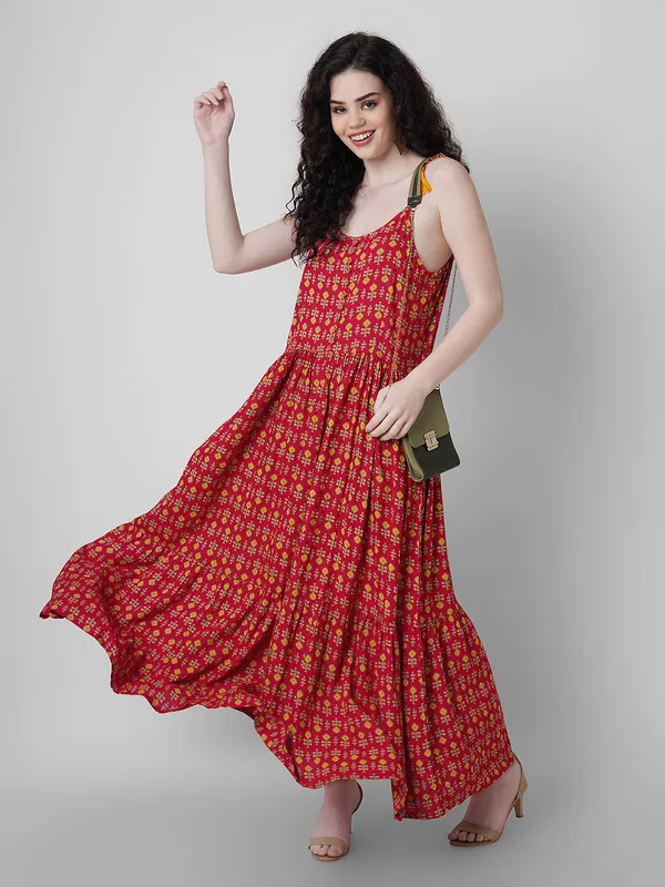 Women_Fit_And_Flare_Red_Dress