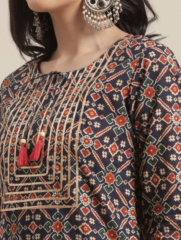 Women_Rayon_Printed_Straight_Kurta_(Blue)