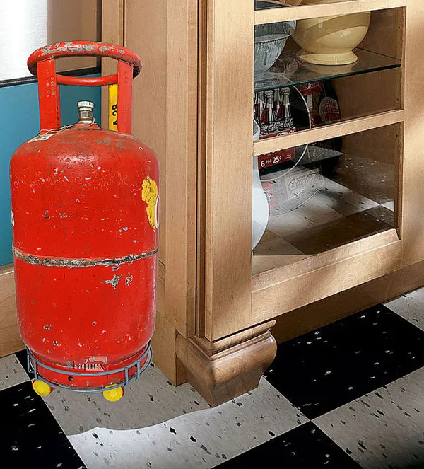 Heavy_LPG_Cylinder_Stand/Gas_Trolley/Kitchen_Trolley/Cylinder_Stand/_Gas_Cylinder_Trolley_(Grey)