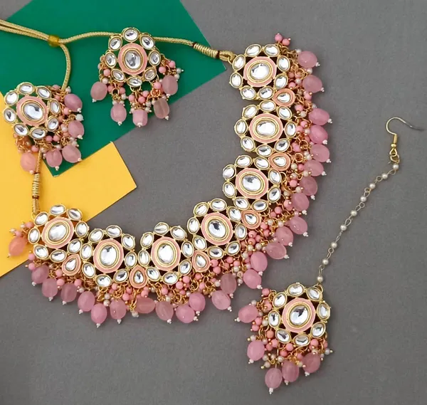 Baby_Pink_Necklace_Set_and_Earrings_with_Maang_Tikka
