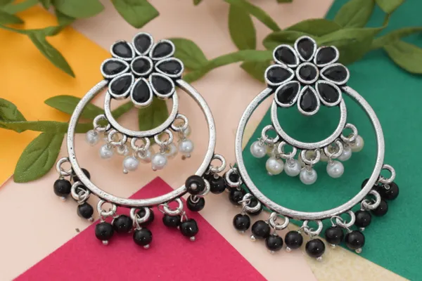 Black_Brass_Earring_with_Stone
