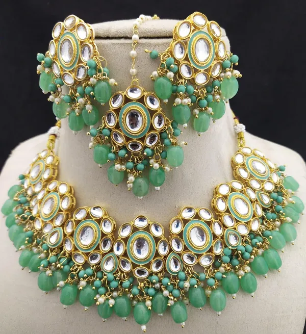Sea_Green_Mint_Necklace_Set_and_Earrings_with_maang_Tikka