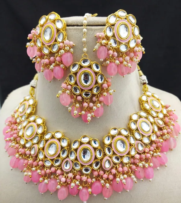 Baby_Pink_Necklace_Set_and_Earrings_with_Maang_Tikka