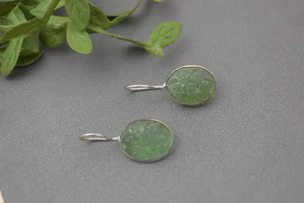 Carving_Stone_Mint_Earring