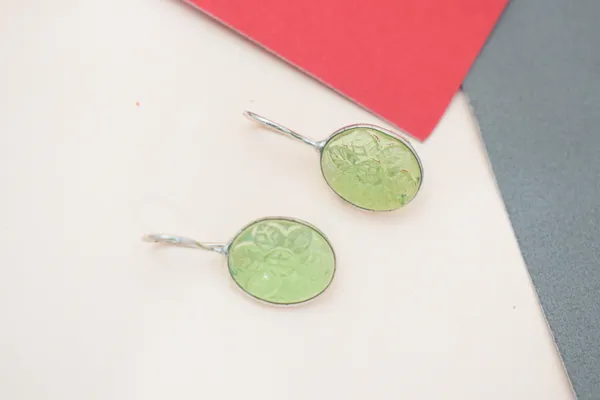Carving_Stone_Mint_Earring