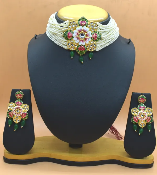 Latest_Designer_Green_Choker_Necklace_Set_with_beautiful_Earring