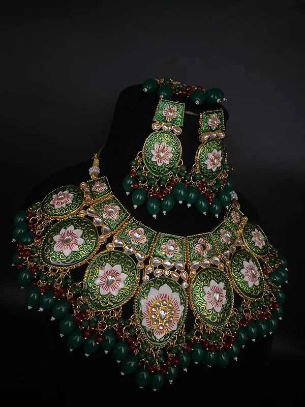 Handmade_Meena_Kari_Green_Necklace_Set_and_Earrings_with_Maang_Tikka