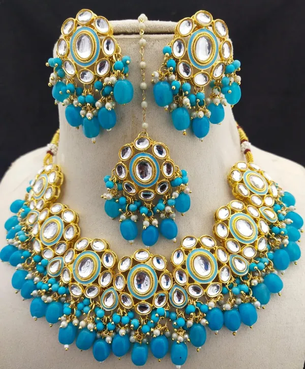 Turquoise_Sky_Necklace_Set_and_Earrings_with_Maang_Tikka