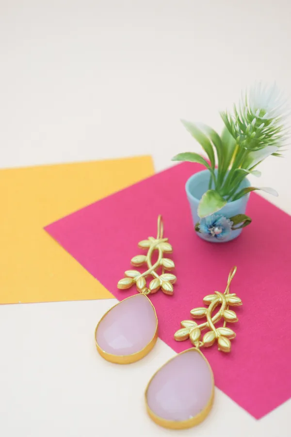 Carving_Stone_Earring
