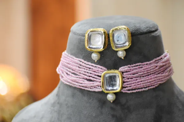 Brass_Kundan_Choker_Necklace_with_Back_Meena