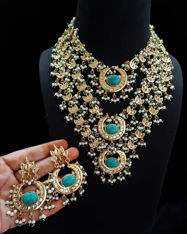 Brass_Multiline_Heavy_Necklace_Set_and_Earrings