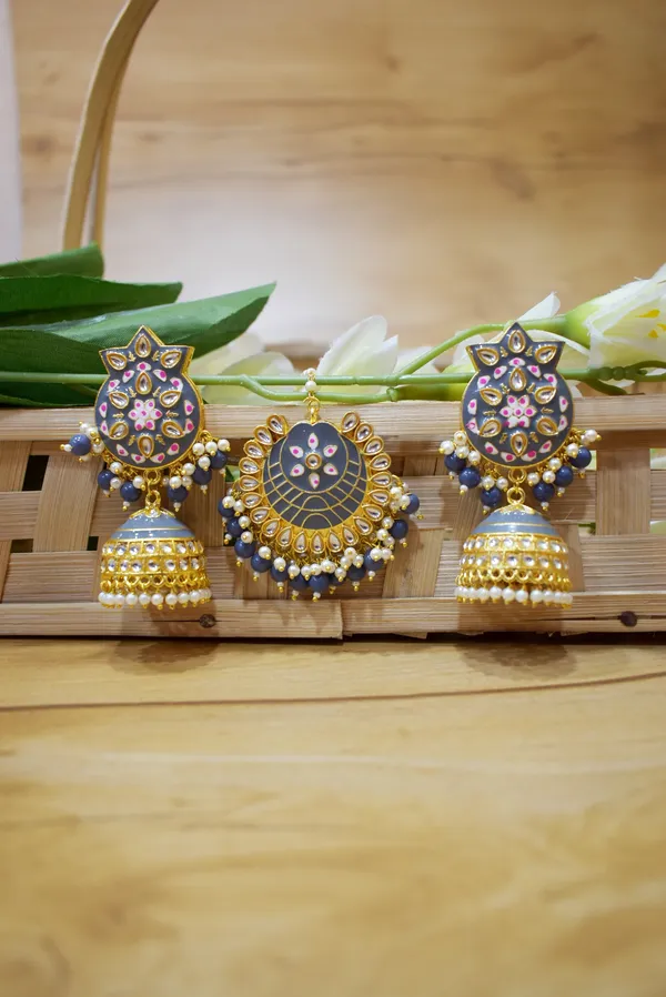 Hand_Made_Meenakari_Jhumka_Earring_with_Tikka