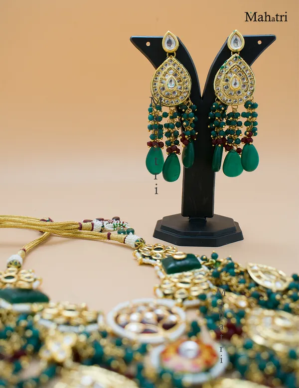 Premium_Bridal_Brass_Green_Necklace_Set_with_Earring