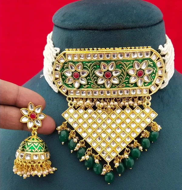 Green_Choker_Set_with_Jhumka_Earring