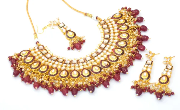 Hand_Made_Choker_Set_with_Earring_Tikka