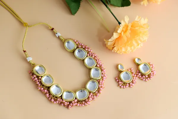 Kundan_Pink_Necklace_Set_and_Earrings