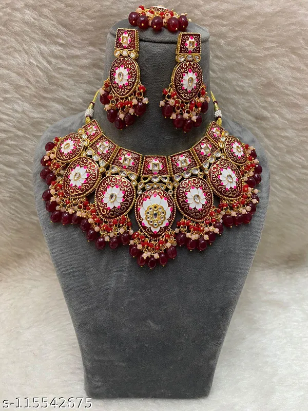 Hand_Made_Meena_Kari_Mahroon_Necklace_Set_and_Earrings_with_Maang_Tikka