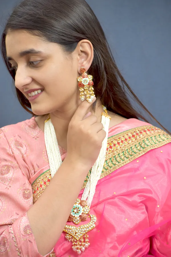 Long_Necklace_Set_with_beautiful_Earring