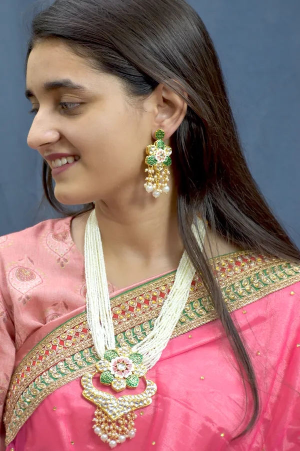 Long_Necklace_Set_with_beautiful_Earring