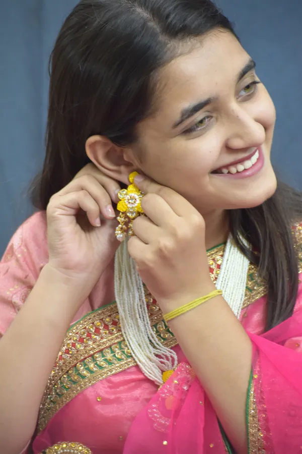 Long_Necklace_Set_with_beautiful_Earring