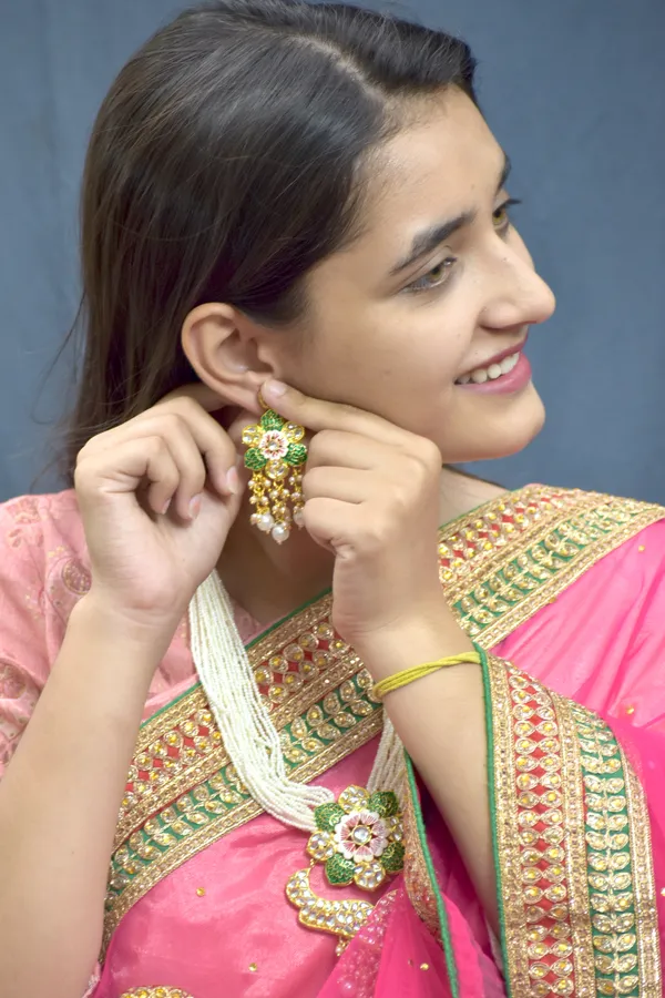 Long_Necklace_Set_with_beautiful_Earring