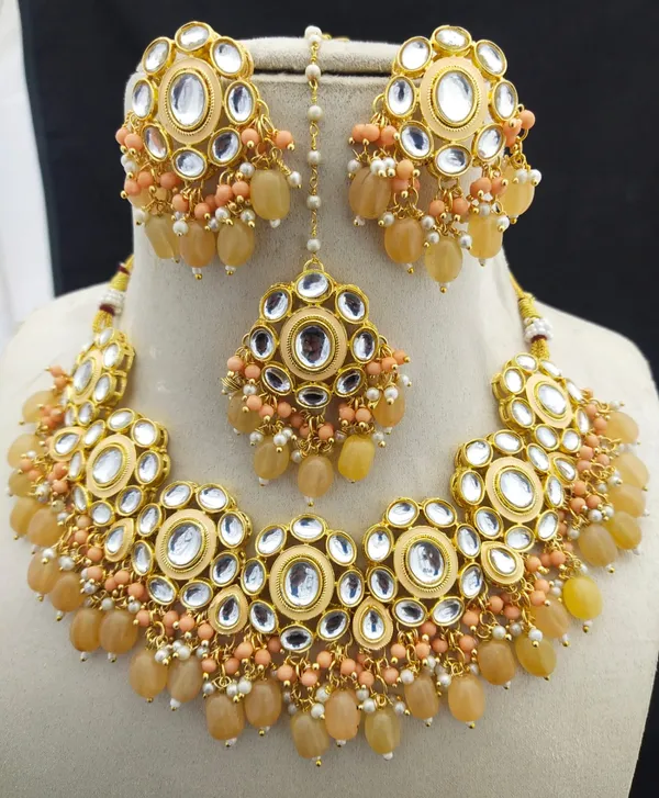 Peach_Choker_Necklace_Set_and_Earrings_with_Maang_ikka