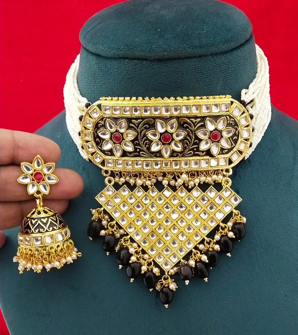 Quality_Black_Choker_Necklace_Set_and_Earrings_with_Jhumka_Earring