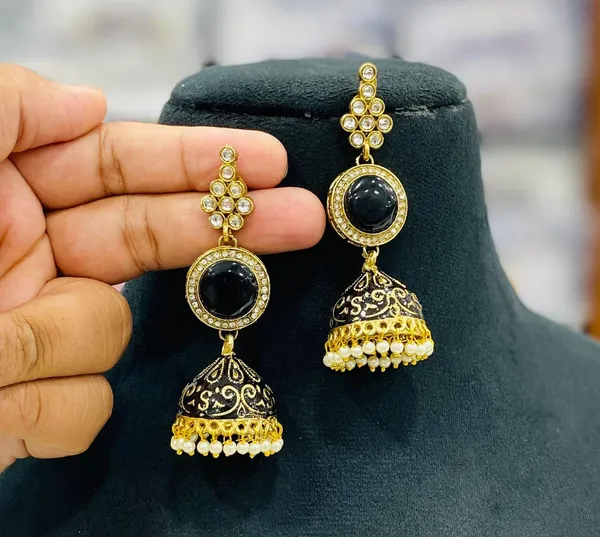 Quality_Jhumka_Earring_For_Her