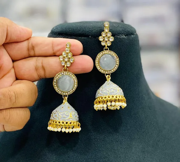 Quality_Jhumka_Earring_For_Her