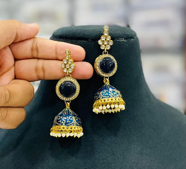 Quality_Jhumka_Earring_For_Her