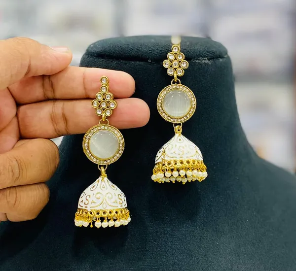 Quality_Jhumka_Earring_For_Her