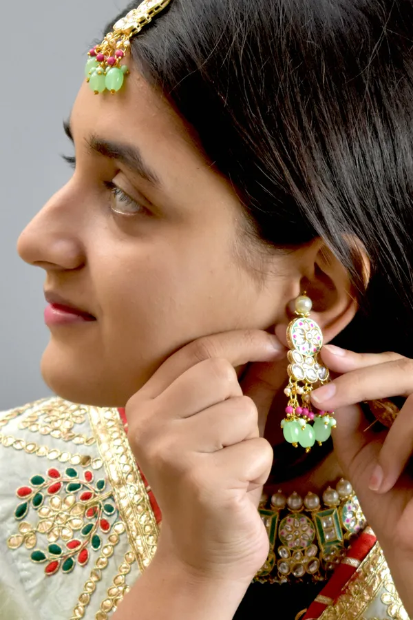 Quality_Mint_Choker_Necklace_Set_with_Maang_Tikka