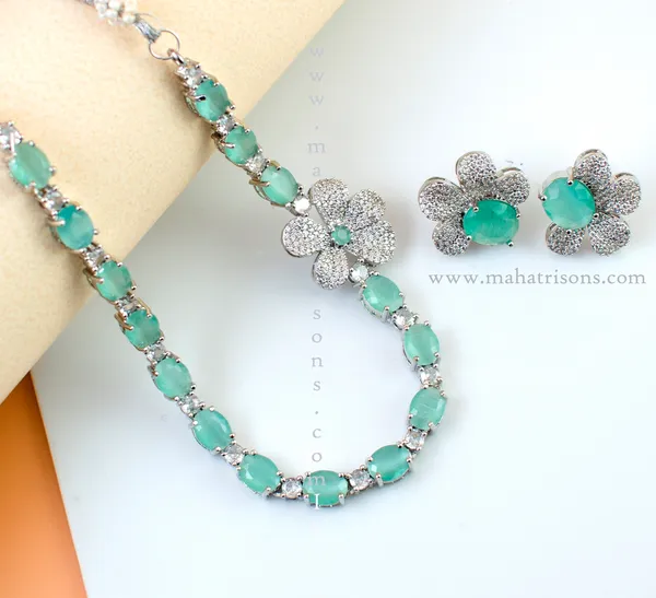 Quality_Necklace_Set_and_Earrings